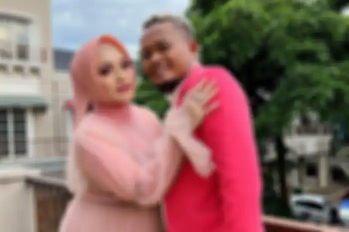 Sule dan Nathalie Holscher 
