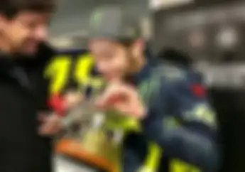 Selain Valentino Rossi, Ini Pembalap MotoGP yang Disponsori Monster Energy