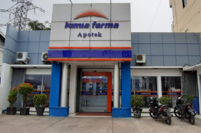 Buruan kirim lamaran bro, Kimia Farma lagi buka lowongan kerja.