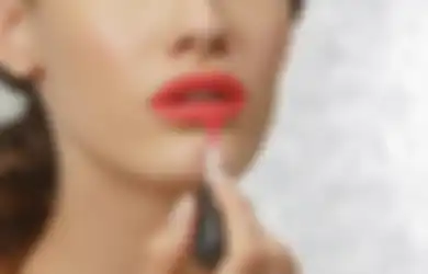 Kepoin Warna Lipstick yang Pas dengan Zodiak Biar Lebih Percaya Diri!