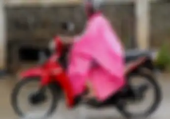 Mengendarai Motor Menggunakan Sandal Jepit Jadi Incaran Pelanggaran Operasi Patuh 2022