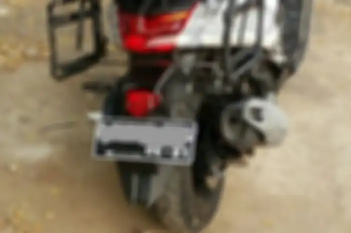 Sepatbor Yamaha Byson terpasang rapi di Yamaha NMAX.