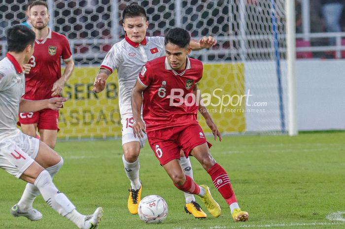 Pemain abroad Timnas Vietnam, Nguyen Quang Hai dicaci Philippe Troussier usai disebut tak layak lagi bermain di level tim nasional.