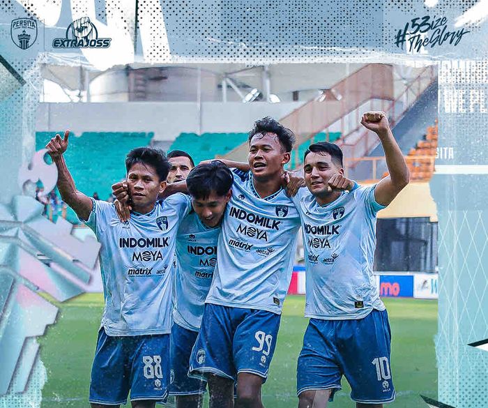 Striker Persita Tangerang, Esal Sahrul mencetak gol ke gawang Persikabo 1973, dalam lanjutan Liga 1 2023-2024, Jumat (28/7/2023).