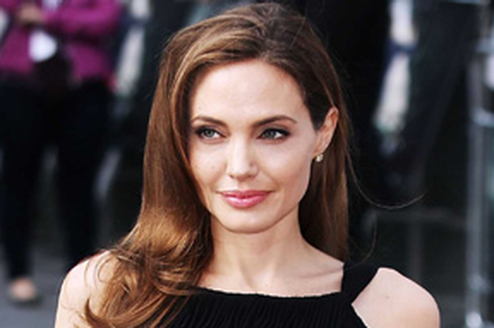 Diam-diam Idap Penyakit Saraf Serius, Penampilan Artis Seksi Angelina Jolie Kini Berubah Drastis 