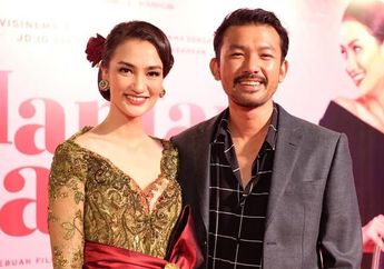 Couple Goals, Intip Penampilan Atiqah Hasiholan dan Rio Dewanto Saat Datang ke Sebuah Acara Bersama