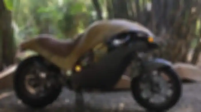Green Falcon, motor listrik dari bambu