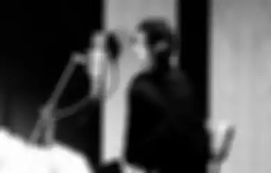 Selena Gomez Pamer Foto di Studio Rekaman, Lagu Baru Bakal Rilis!