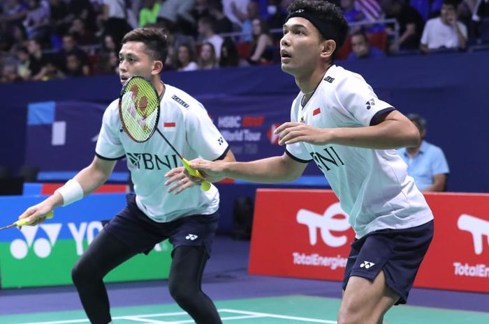 Pasangan ganda putra Indonesia, Fajar Alfian/Muhammad Rian Ardianto, pada babak kedua French Open 2022 di Stade Pierre de Coubertin, Paris, Prancis, Kamis (27/10/2022).