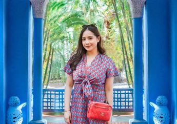 Cuek Pakai Baju Mirip Outfit Pantai Saat Isi Acara TV, Nagita Slavina Bikin Netizen Geregetan dengan Harganya: Yang Dipake Tidur Lebih Mahal Daripada yang Dipake Shooting!