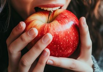 5 Arti Mimpi Makan Apel Merah, Benarkah Tanda Bakal Hamil Anak Prempuan? Simak Penjelasannya
