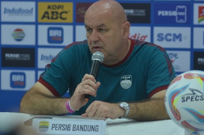 Pelatih Persib Bandung, Bojan Hodak.