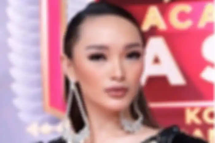 Zaskia Gotik