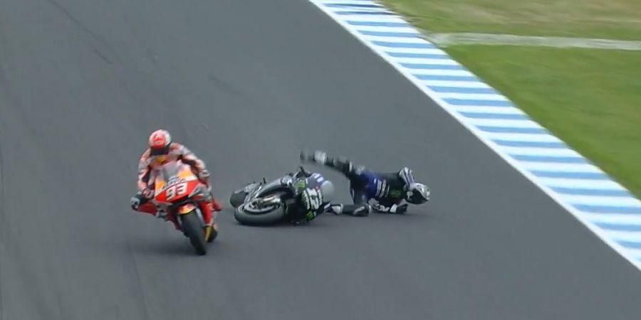 Lakoni Duel Ketat, Marc Marquez Tak Tahu Vinales Alami Crash