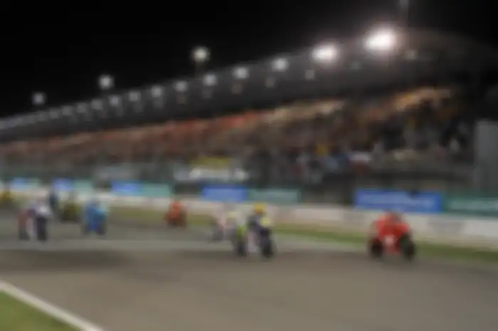Sirkuit Losail, Qatar cetak sejarah pertama kali gelar balap MotoGP di malam hari.