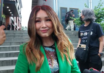 Ini Jawaban Titi DJ Saat Ditanya Perihal Insecure Hingga Putuskan Operasi Anti Penuaan di Usia 56 Tahun