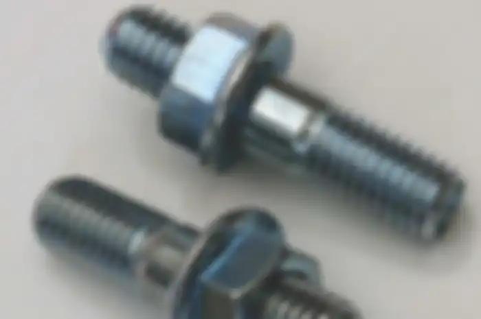 Disarankan pakai baut tanam jenis stainless stell