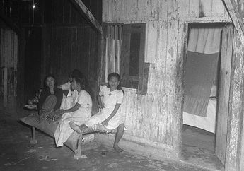 Hitam Putih: Dua Wajah Nyai Saritem dalam Kisah-kisah Sejarah