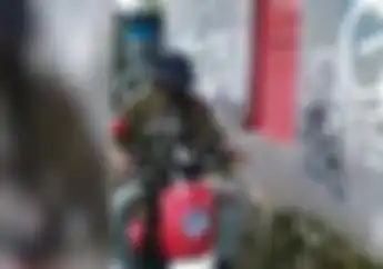 Video Pria Naik Motor Listrik Berkamera Banyak Masuk Gang Sempit, Mata-mata Nih?