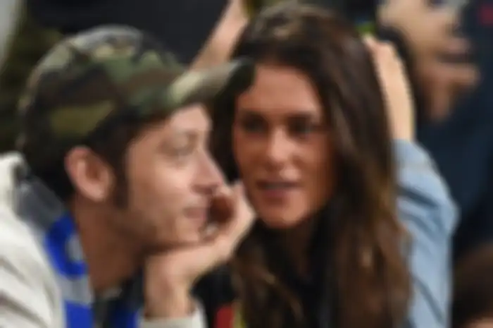 Valentino Rossi dan sang kekasih Francesca Sofia Novello