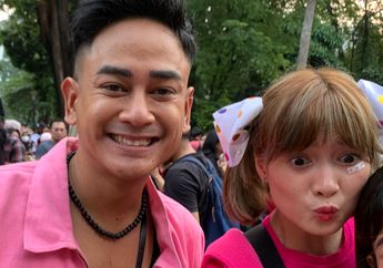 Sempat Pasrah Kehabisan Tiket, Chika Jessica dan Dwi Andhika Kegirangan Bisa Nonton Konser BLACKPINK