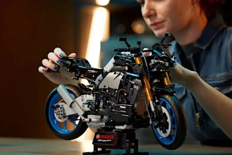 Modal Rp 3 Jutaan Beli Motor Yamaha MT-10 Versi LEGO Pas Buat Koleksi Asal Izin Istri