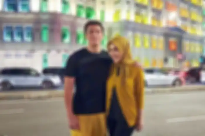 Syahrini dan Reino Barack
