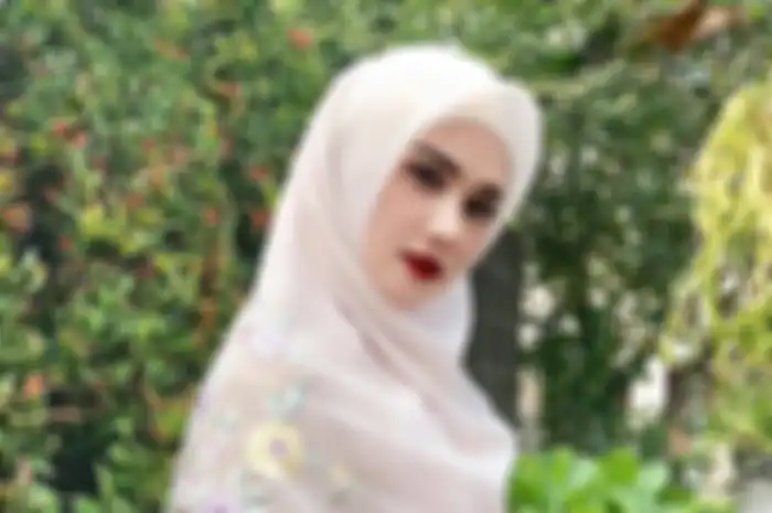 Manggung Lagi Setelah Puluhan Purnama Absen di Televisi, Penampilan Mulan Jameela yang Paripurna Langsung Banjir Pujian dari Para Sahabat Artis: Geulis Pisan Neng
