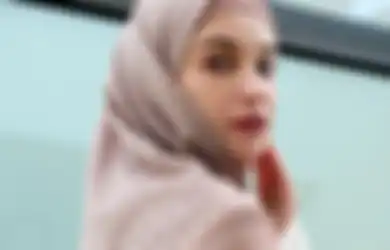 HEBOH Shireen Sungkar Gandeng Pria Lain Padahal Sudah Bersuami, Istri Teuku Wisnu Bongkar Fakta Sebenarnya
