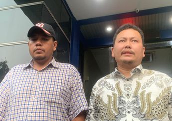 Dianggap Lecehkan Naskah Proklamasi, Syakir Daulay Diminta Cium Bendera Indonesia