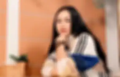 Kini Miliki Harta Kekayaan yang Tak Terhingga Sampai Habiskan Dana Rp 50 Juta Lebih Tiap Bulannya, Aura Kasih Beberkan Pekerjaan Impian Dulu Jika Tak Tenar Jadi Artis: Papaku kan PNS