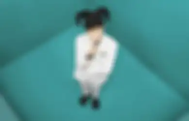 V Member BTS yang Jadi Kameo di Musik Video J-Hope. V Bangga Banget!