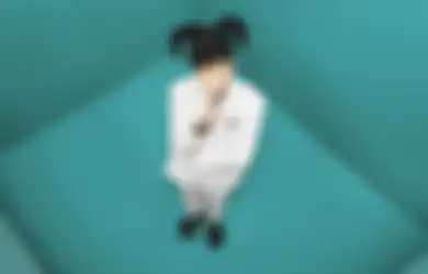 V Member BTS yang Jadi Kameo di Musik Video J-Hope. V Bangga Banget!