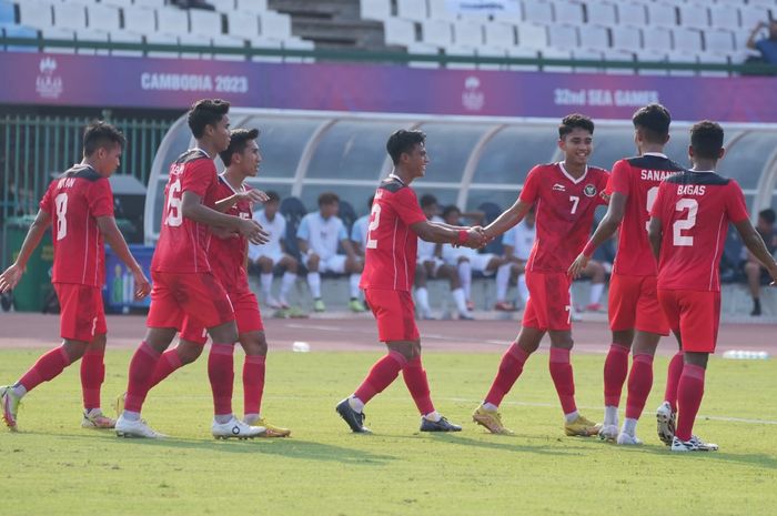 Pemain timnas U-22 Indonesia, Marselino Ferdinan, saat melakukan selebrasi setelah mencetak gol ke gawang Myanmar, Kamis (4/5/2023).