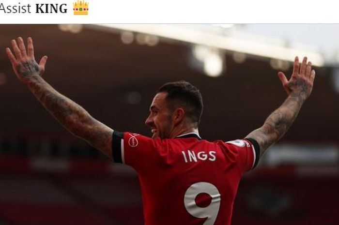 Striker Southampton, Danny Ings, melakukan selebrasi usai mengalahkan Everton dalam laga Liga Inggris di Stadion St. Mary's, Minggu (25/10/2020).