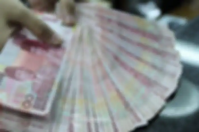 Masukkan nomor HP dan upload foto KTP, bantuan Rp 3,55 juta langsung ditransfer bro.