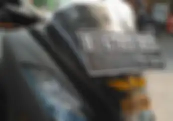 Pelat Nomor Akan Dipasang Cip Khusus, Pemotor Gak Bisa Lagi Ugal-ugalan di Jalan