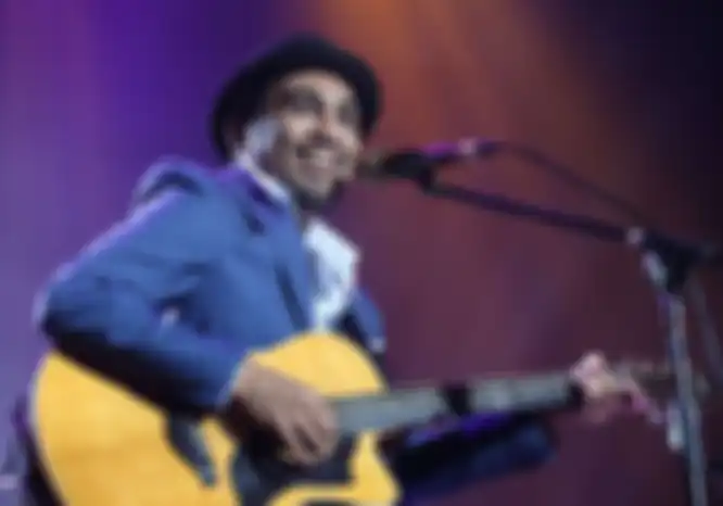 Penyanyi Glenn Fredly