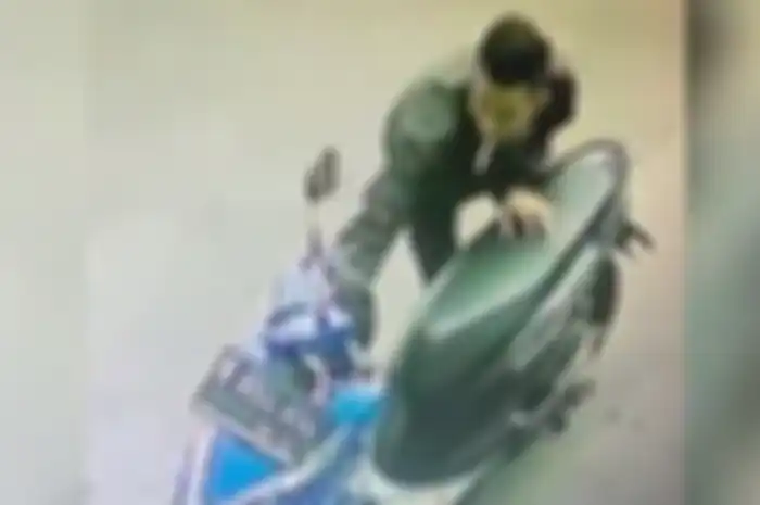 Ilustrasi maling motor.