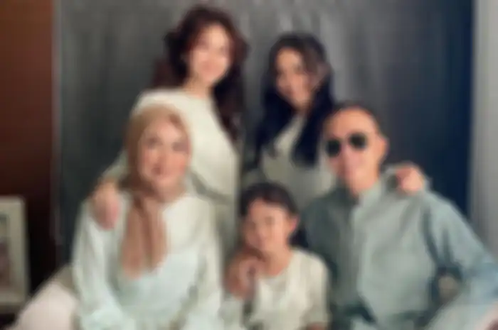 Keluarga Ayu Ting Ting