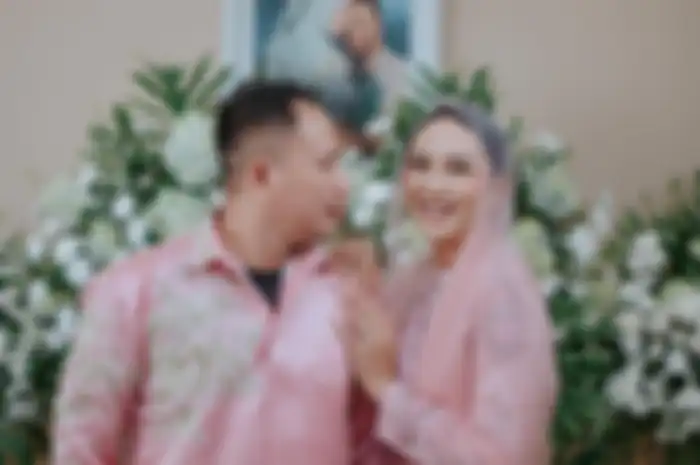 Vicky Prasetyo dan Kalina Ocktaranny