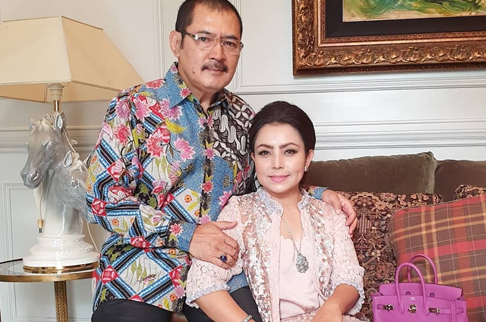 Mayangsari dan Bamban Trihatmodjo