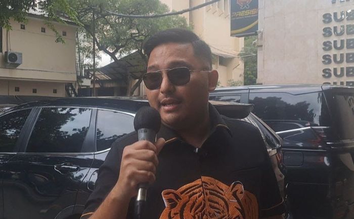 Kuasa hukum Denny Sumargo, Sogi Bagaskara di Polda Metro Jaya, Kamis (27/2/2025).