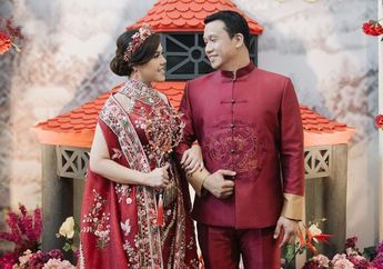 Rayakan Imlek, Tina Toon Perkenalkan Anaknya ke Hadapan Publik