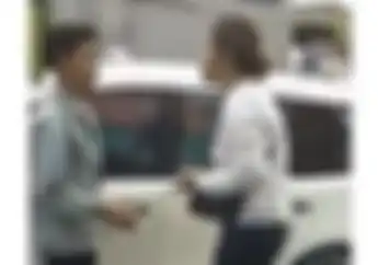 Viral, Video Perempuan Ngaku Polisi Maki-maki Pelajar yang Senggol Mobilnya, Minta Ganti Rugi Rp 1,5 Juta