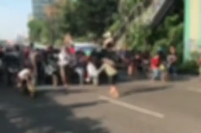 Masih belum kapok balapan liar? hati-hati bro penjara 1 tahun menanti atau denda Rp 3 juta.