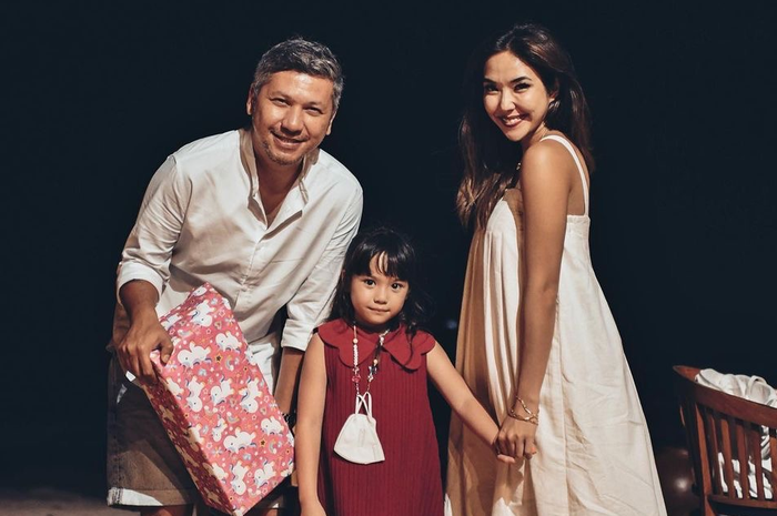 Liburan bareng di Bali bersama Gempi, Gading Marten buka suara terkait rujuk dengan Gisella Anastasia.