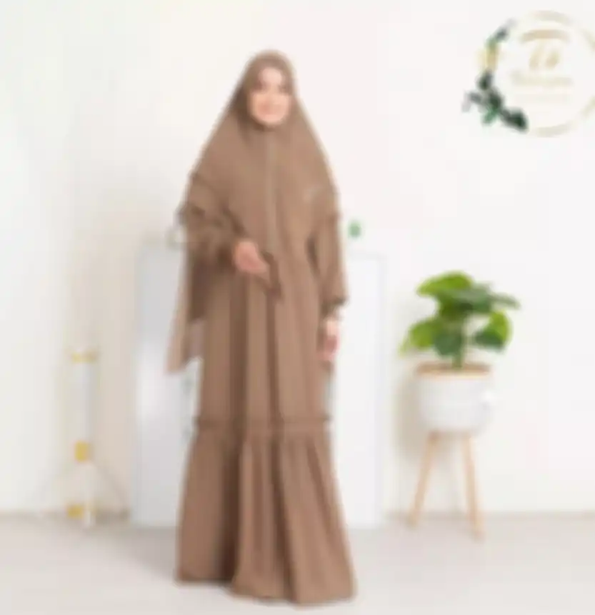 Gamis syar’i dari Tsurayaa Salwa Fashion Style. 