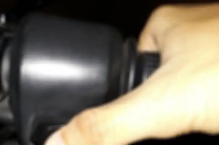 Cara menghidupkan motor yang benar