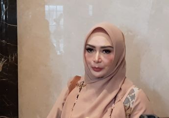Hadir di Acara Pengajian Ria Ricis dan Teuku Ryan, Eddies Adelia Ungkap Suasana Haru Saat&nbsp;Sang Youtuber Minta Restu Orangtua